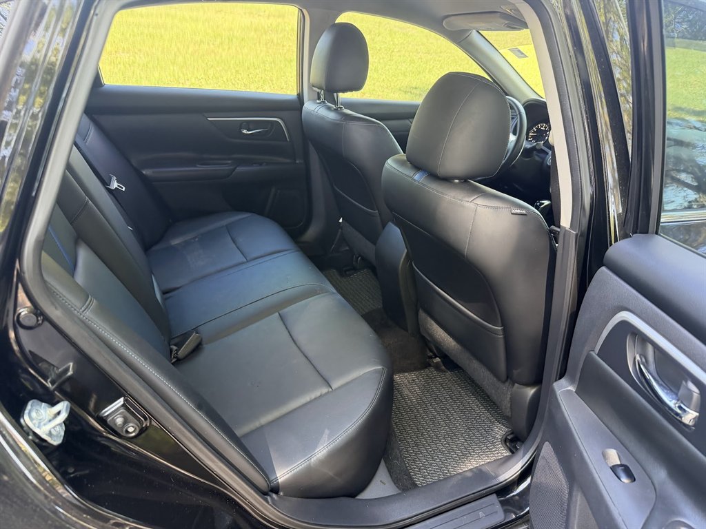 2018 Nissan Altima SR - Photo 13