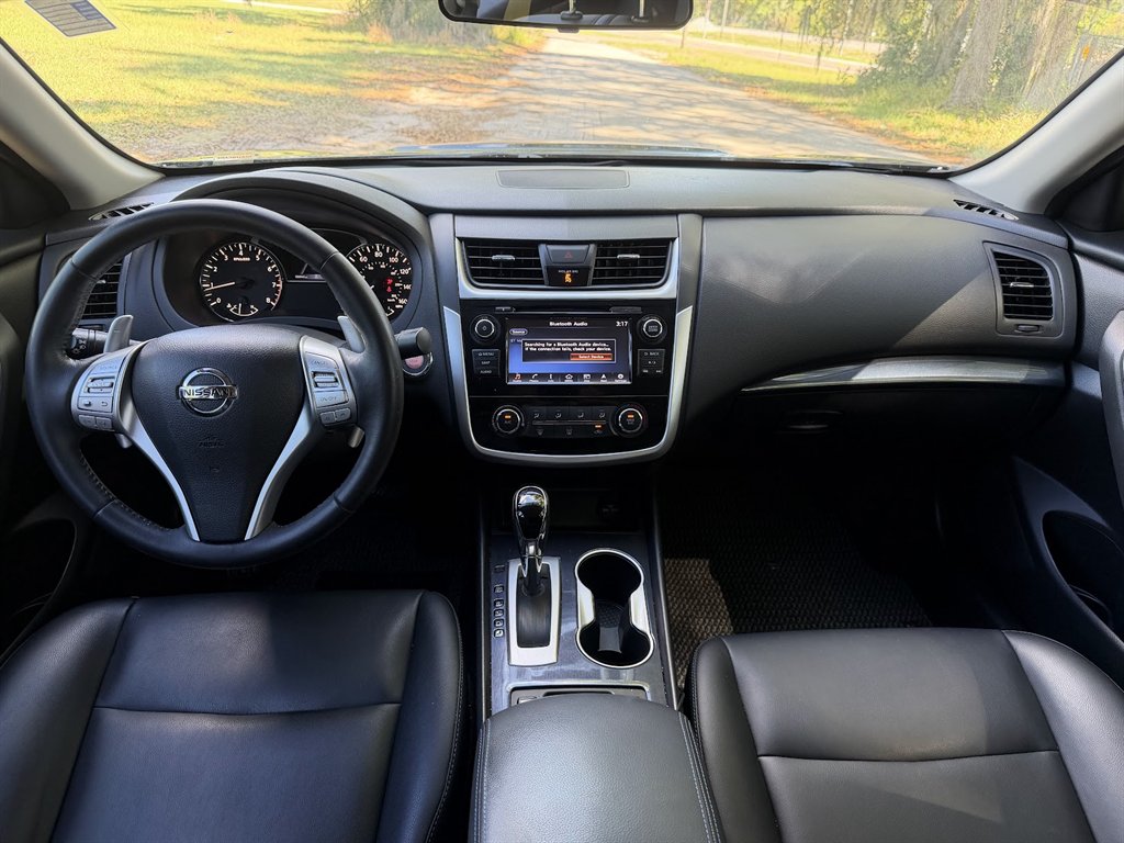 2018 Nissan Altima SR - Photo 15