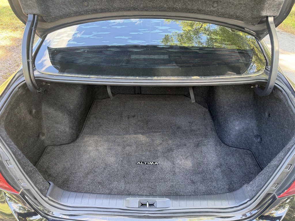 2018 Nissan Altima SR - Photo 12