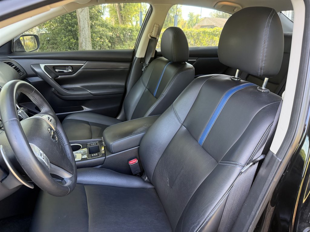 2018 Nissan Altima SR - Photo 10