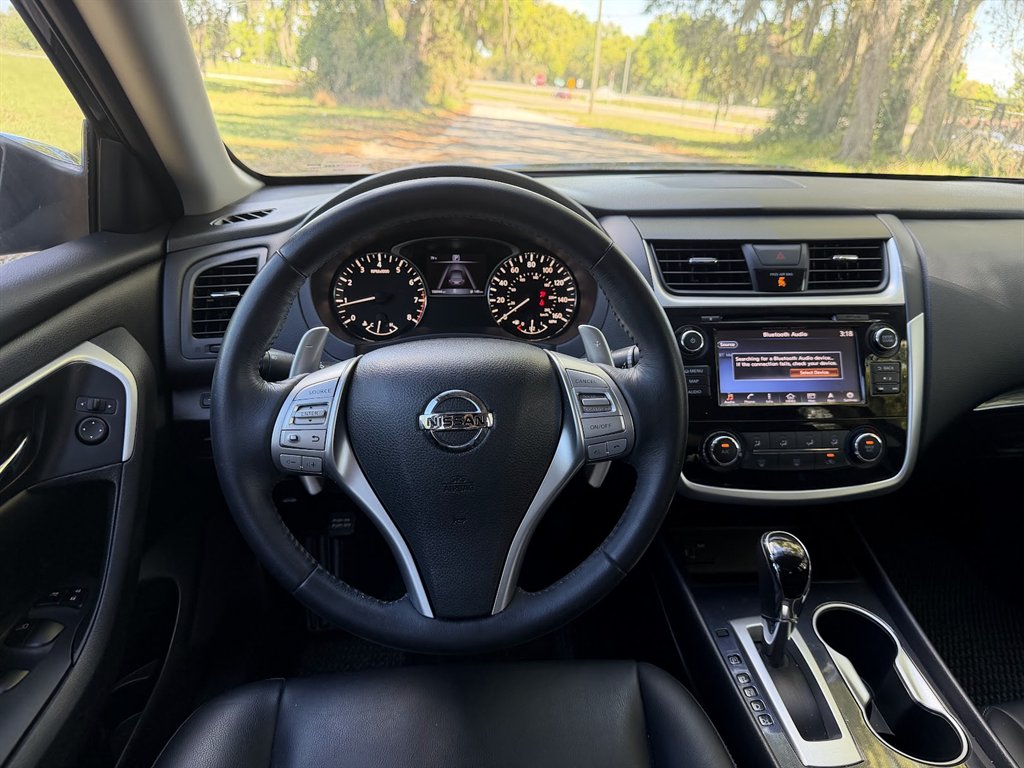 2018 Nissan Altima SR - Photo 16