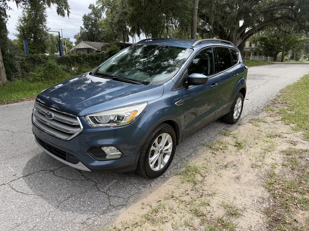 2018 Ford Escape SEL's photo