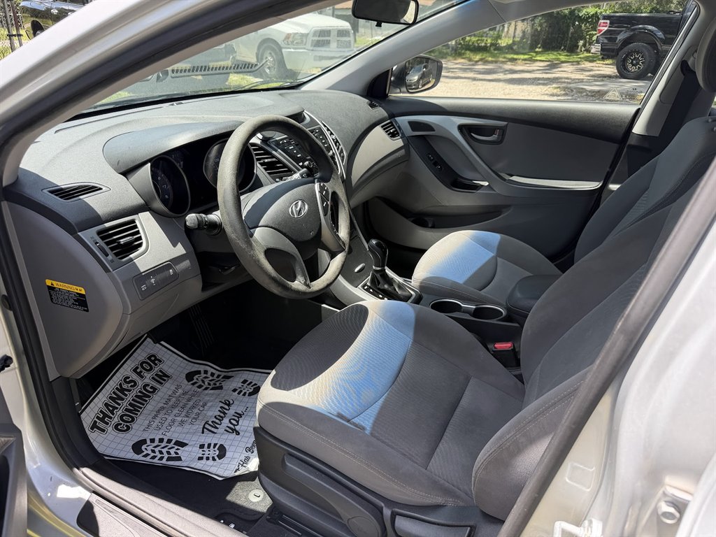2014 Hyundai Elantra SE - Photo 9