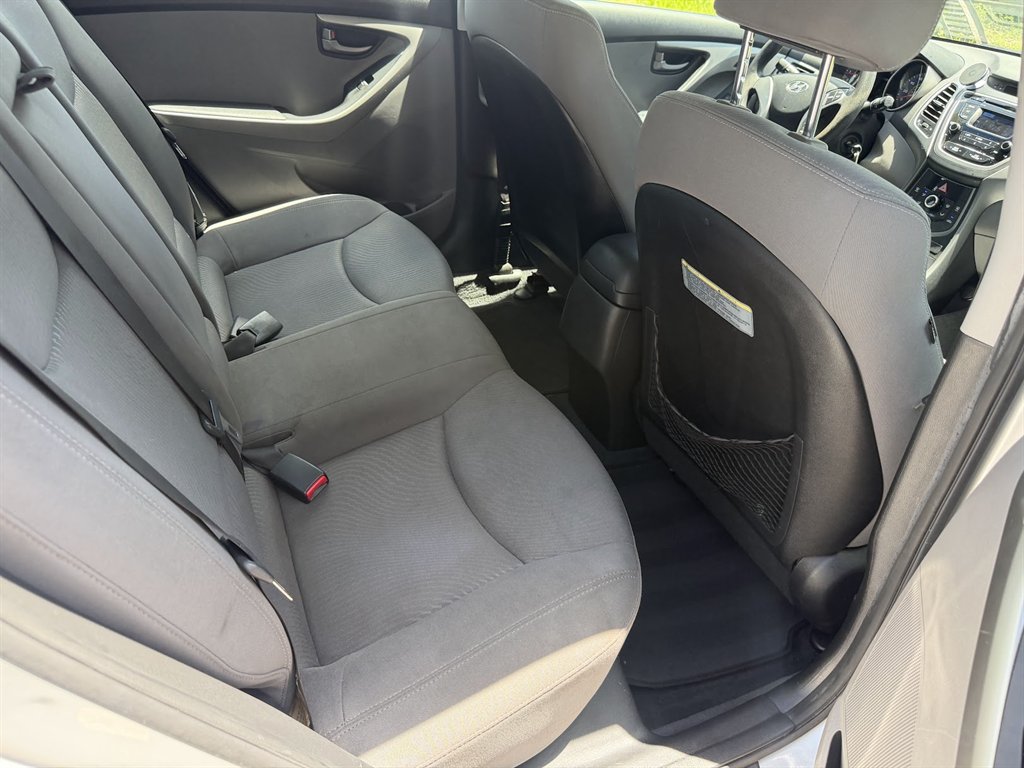 2014 Hyundai Elantra SE - Photo 13
