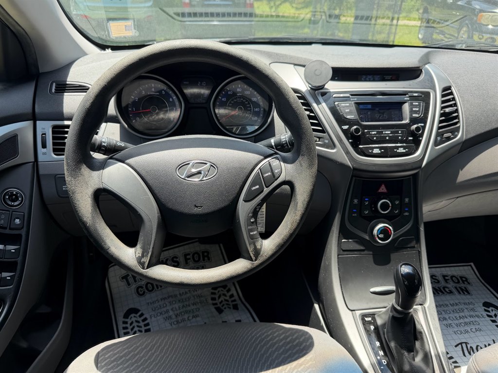2014 Hyundai Elantra SE - Photo 16