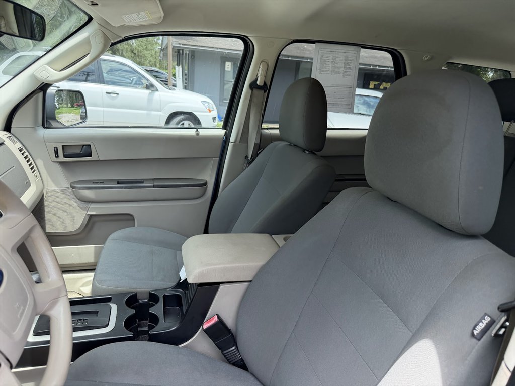 2009 Ford Escape XLS - Photo 10